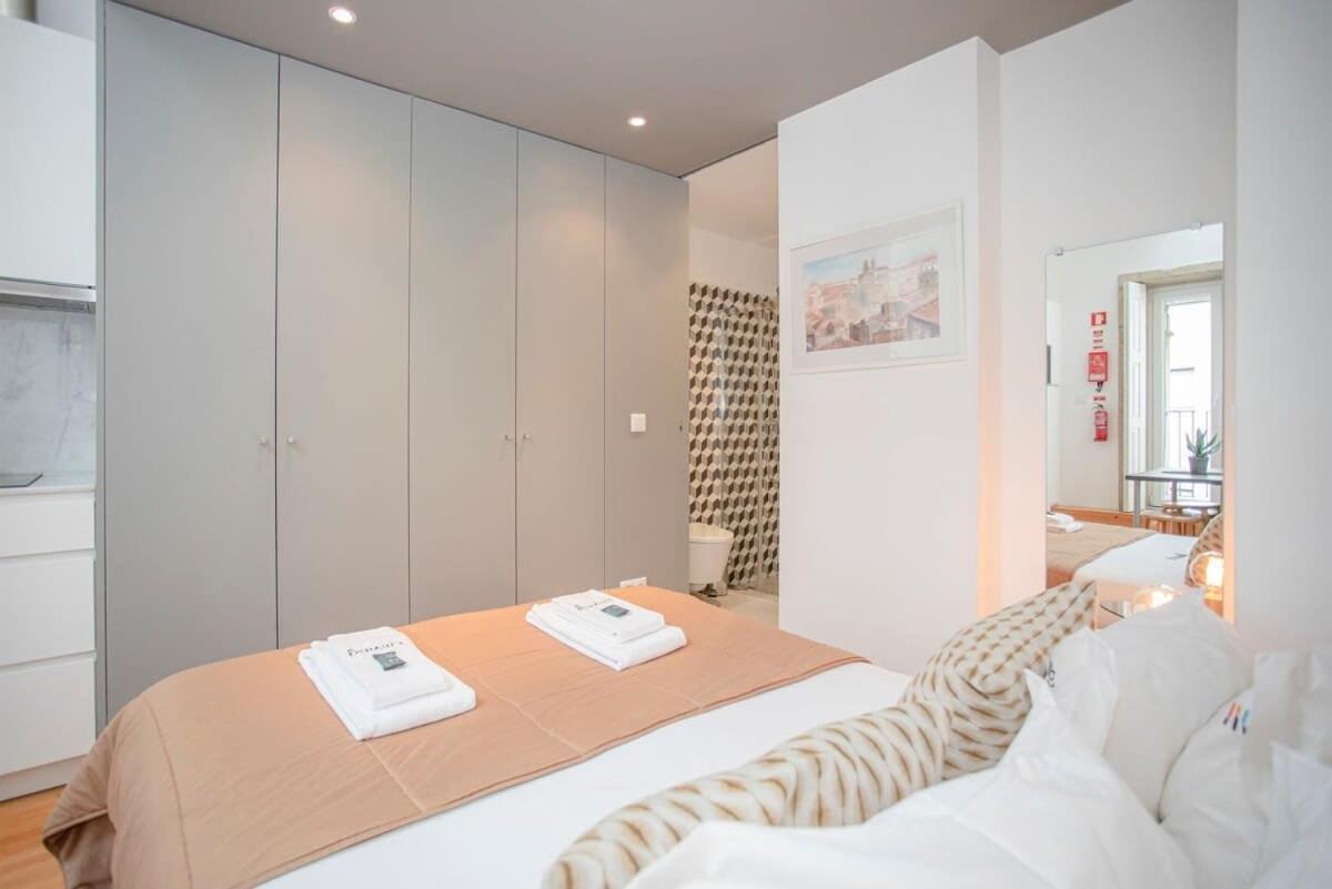 Liiiving In Porto - Heart Of Porto Mezzanine Apartment ภายนอก รูปภาพ